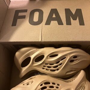 Yeezy Foam Runner